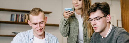 Gen Z vs Millennials in the Office: 5 Differences in What They Require from the Modern Workplace